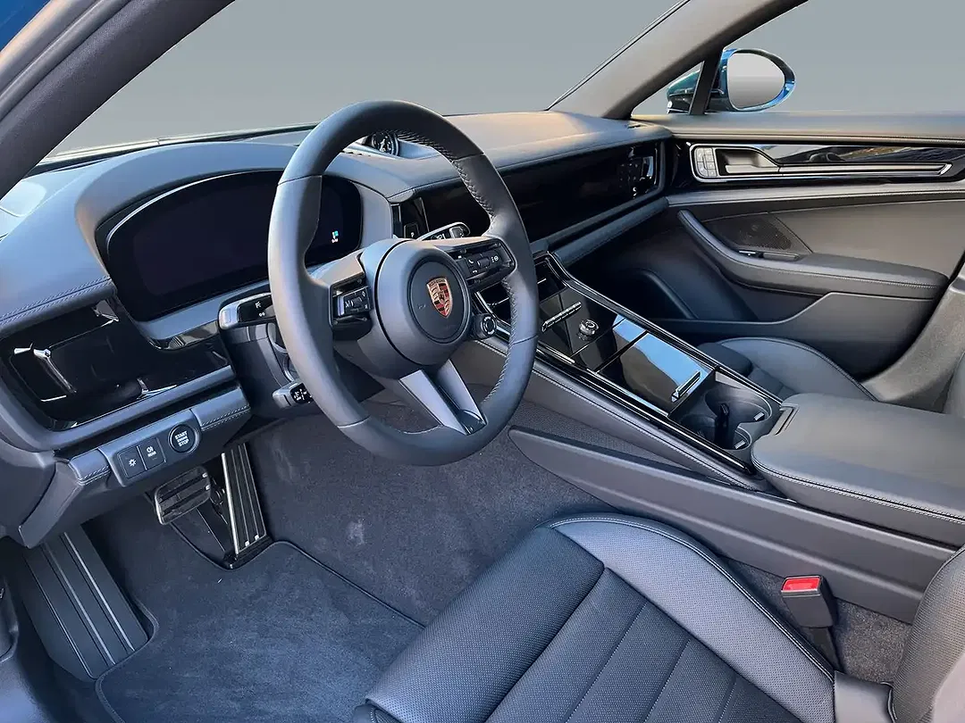 Porsche Panamera - Thumbnail 4