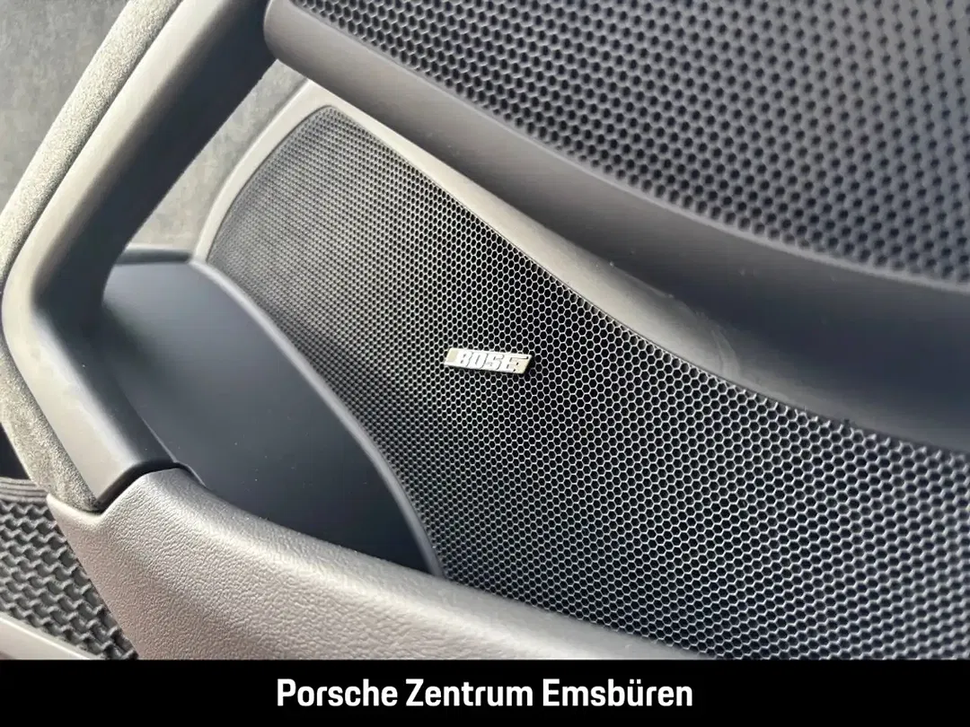 Porsche 718 Spyder - Thumbnail 13