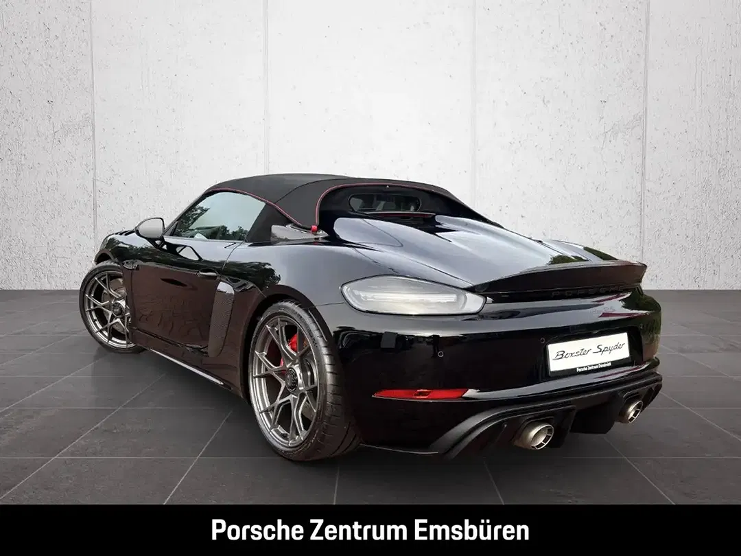 Porsche 718 Spyder - Thumbnail 3
