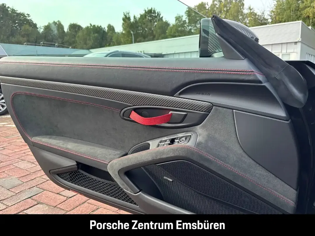 Porsche 718 Spyder - Thumbnail 4