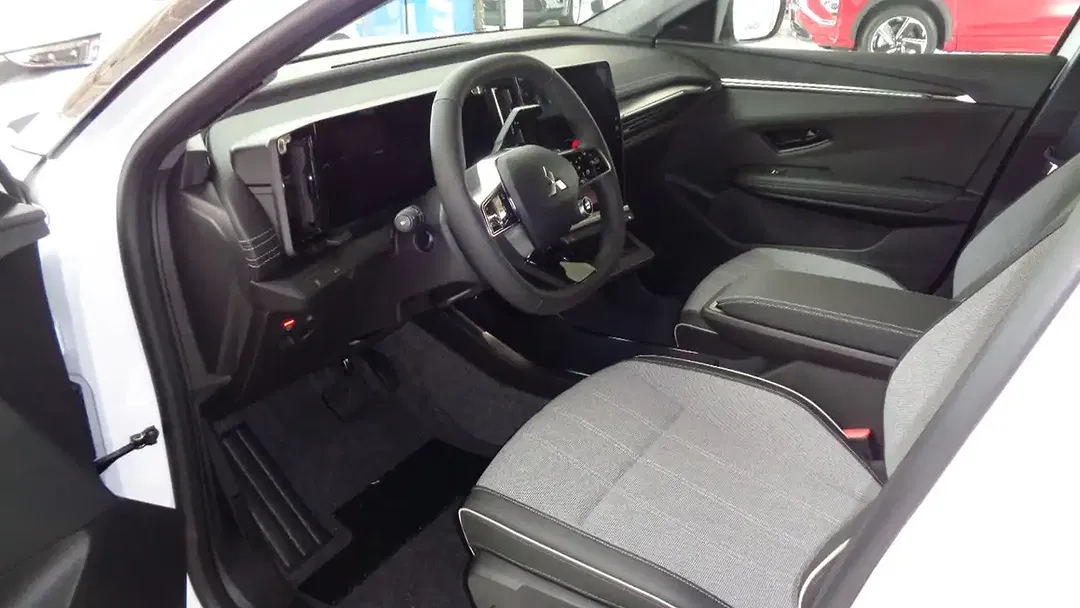 Mitsubishi Eclipse Cross - Thumbnail 7