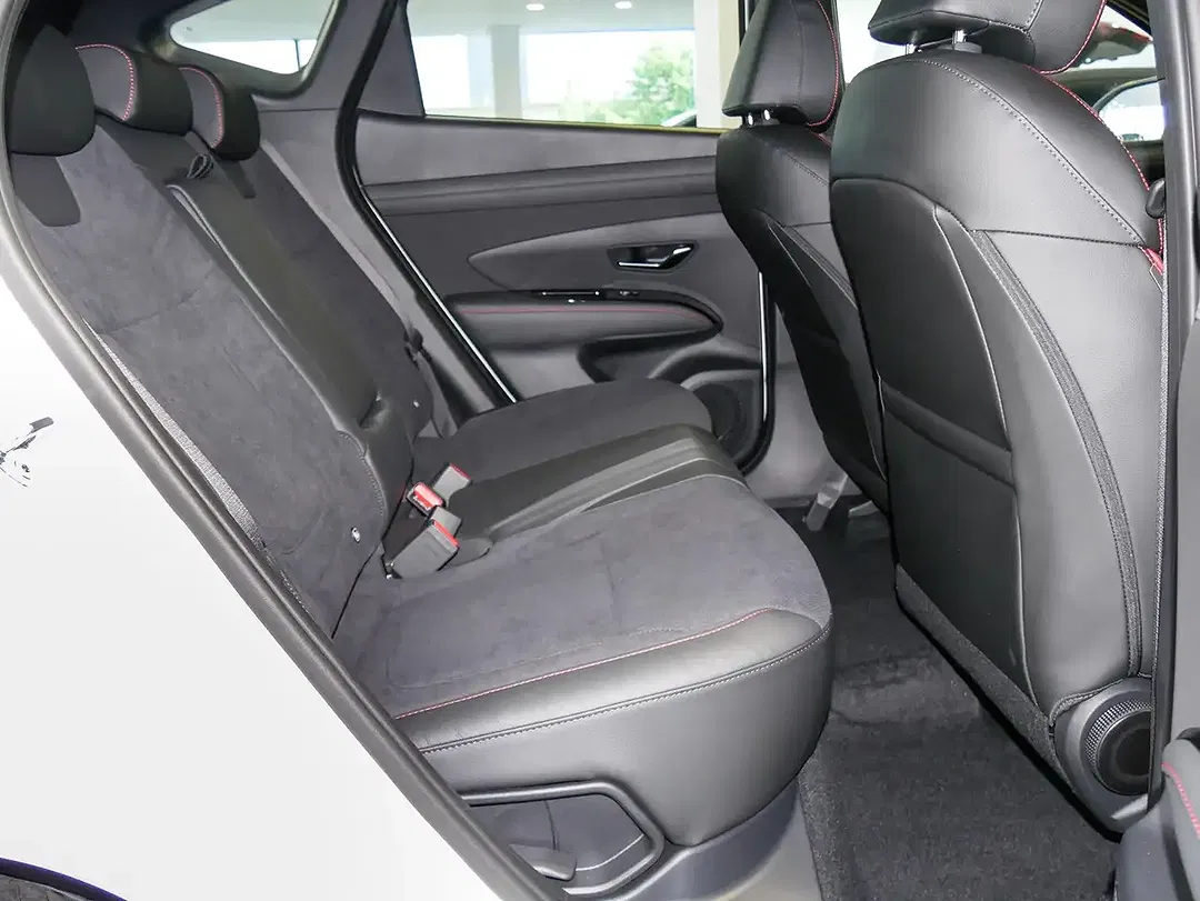 Hyundai TUCSON - Thumbnail 8
