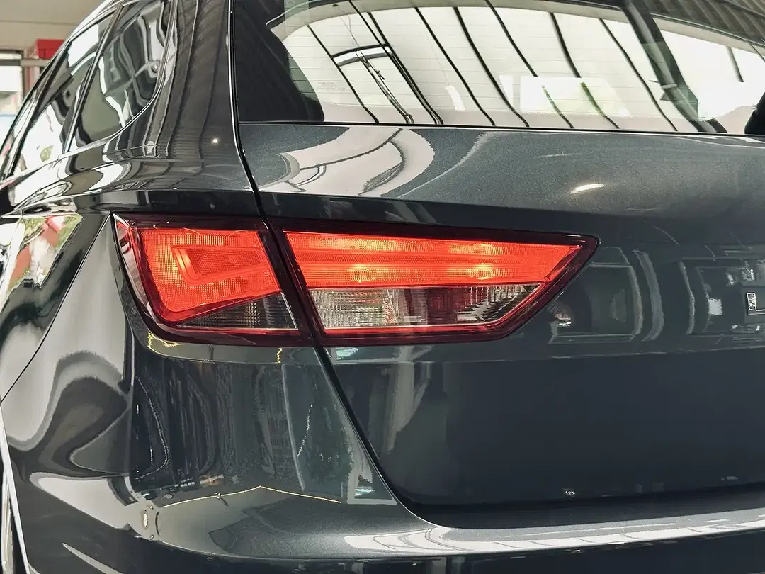 SEAT Leon - Thumbnail 10