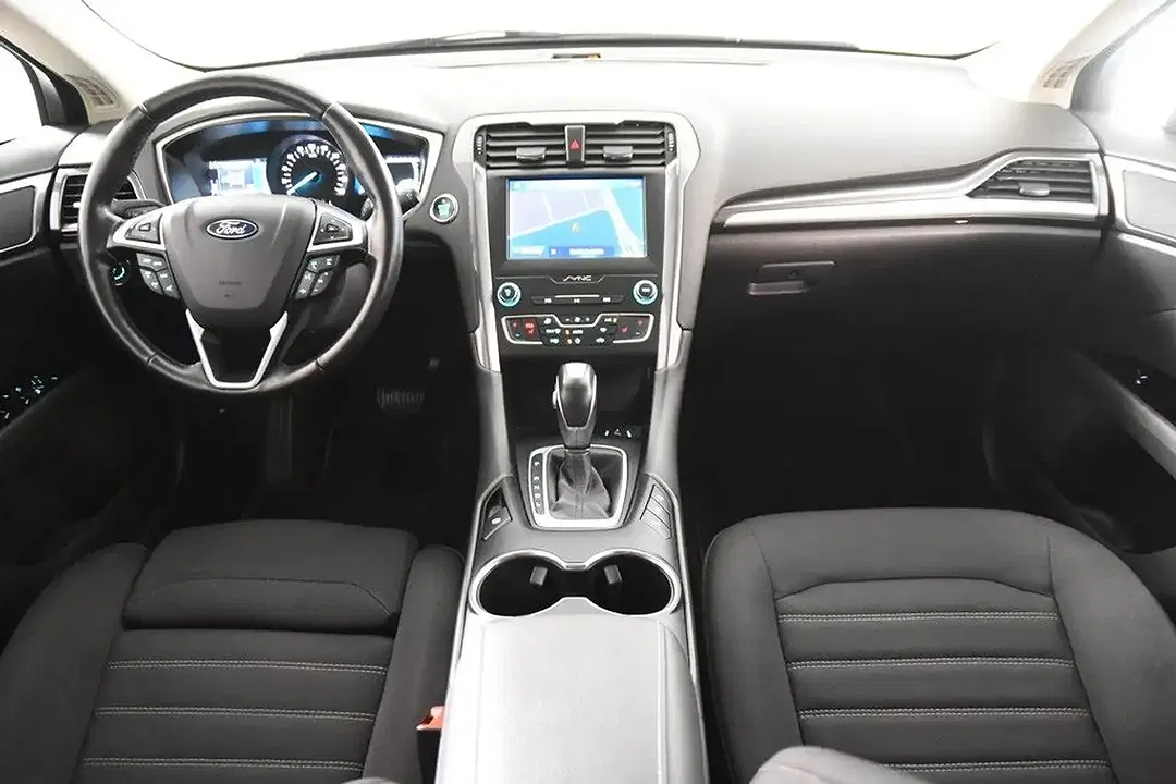 Ford Mondeo - Thumbnail 2