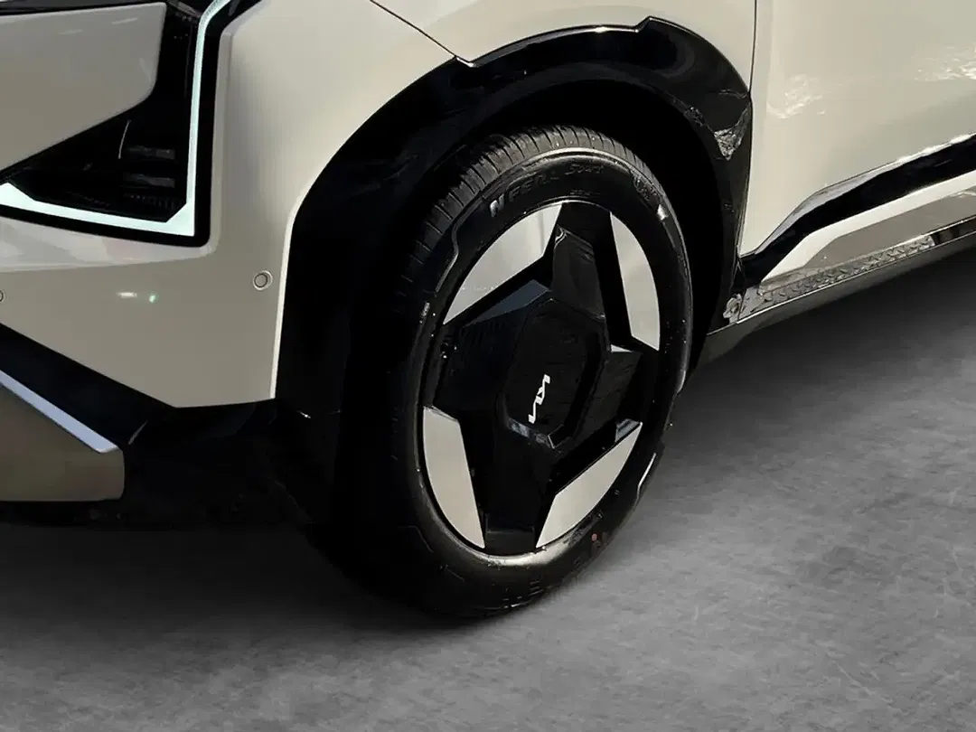 Kia EV5 - Thumbnail 11