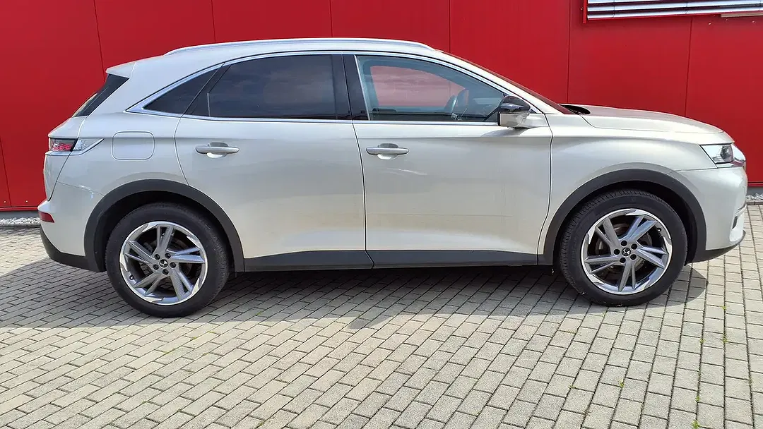 DS Automobiles DS 7 Crossback - Thumbnail 3
