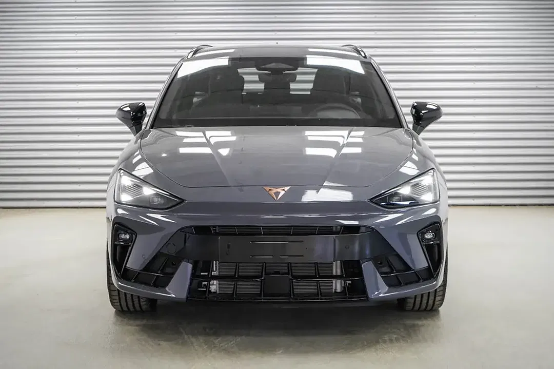 CUPRA Leon - Thumbnail 2