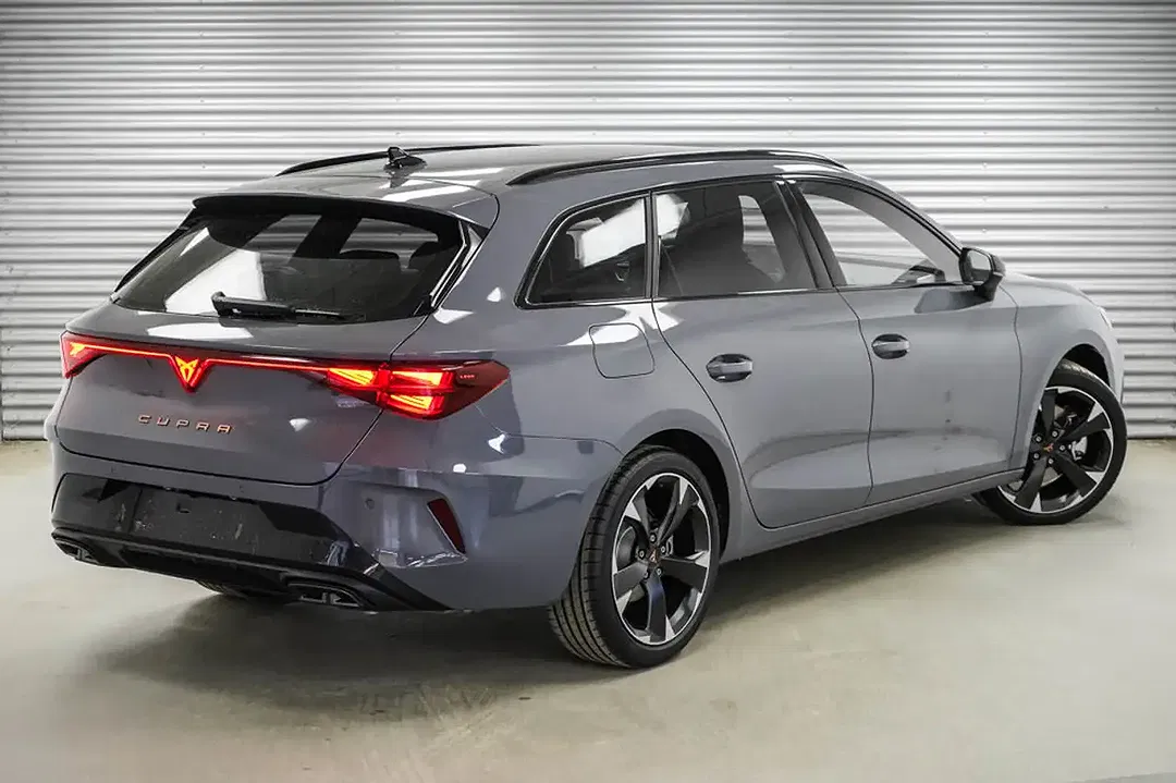 CUPRA Leon - Thumbnail 3