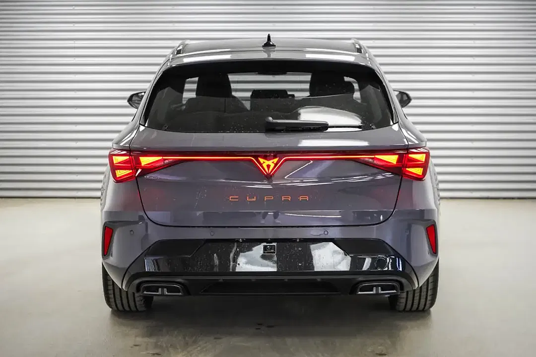 CUPRA Leon - Thumbnail 4