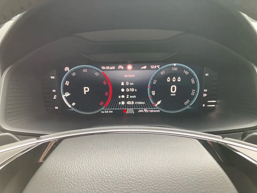 Skoda Karoq - Thumbnail 11