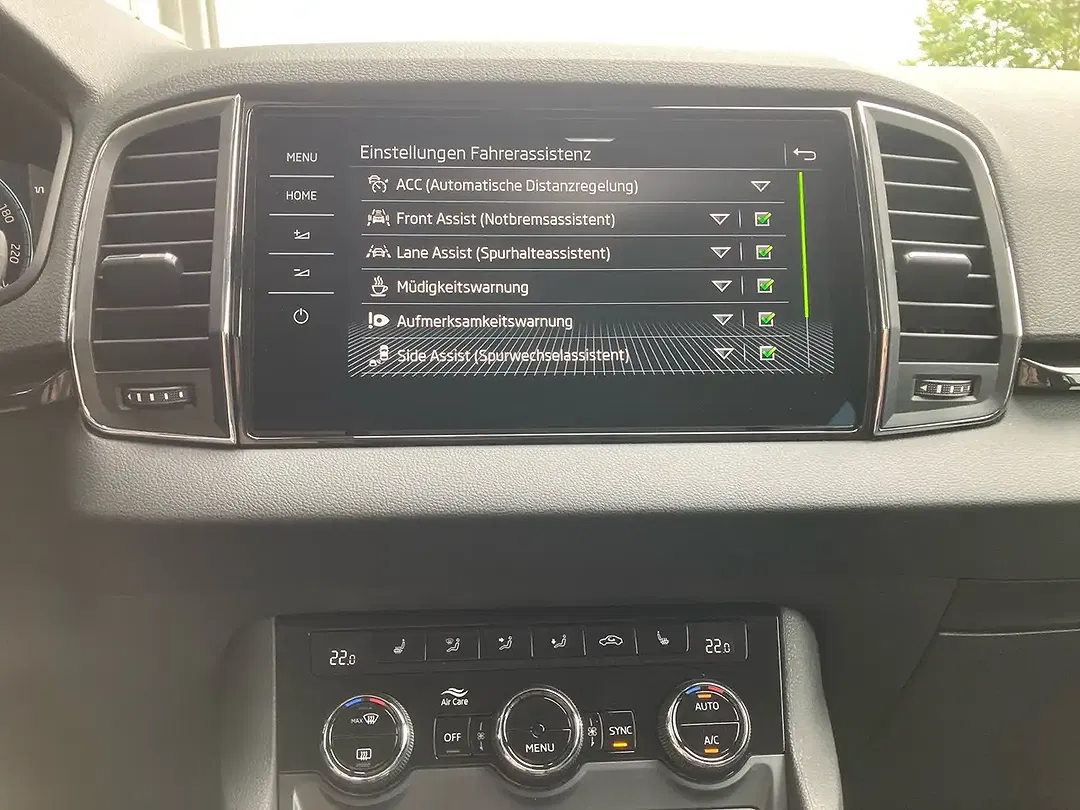 Skoda Karoq - Thumbnail 13