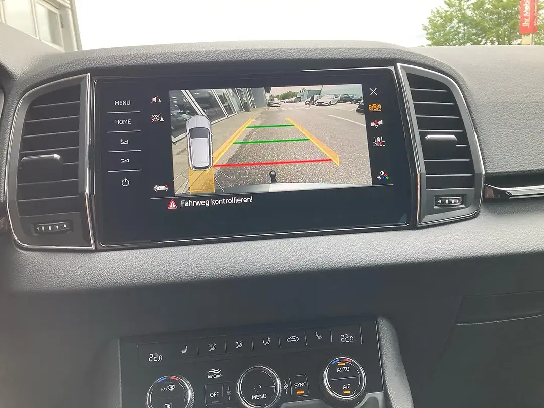 Skoda Karoq - Thumbnail 14