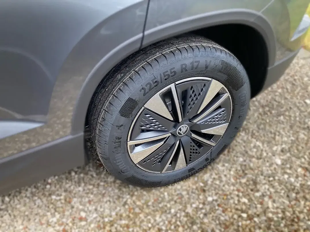 Skoda Karoq - Thumbnail 6