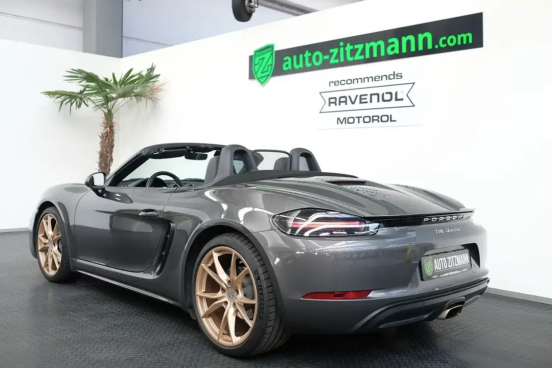 Porsche Boxster - Thumbnail 4