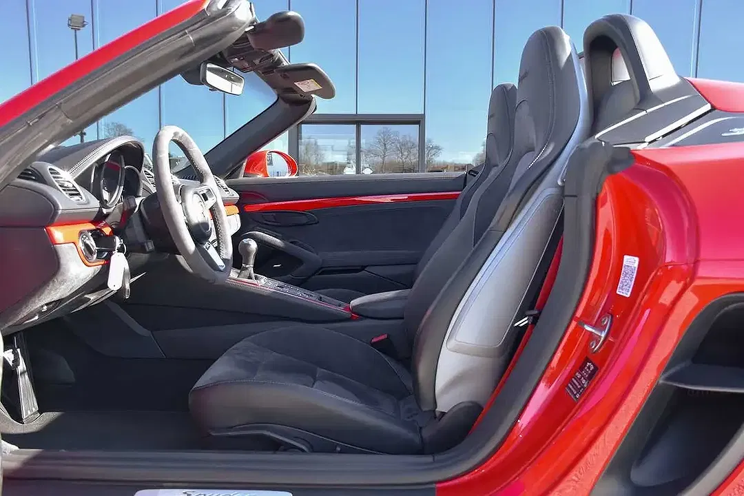 Porsche 718 Spyder - Thumbnail 13
