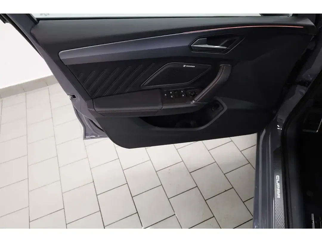 CUPRA Leon - Thumbnail 13
