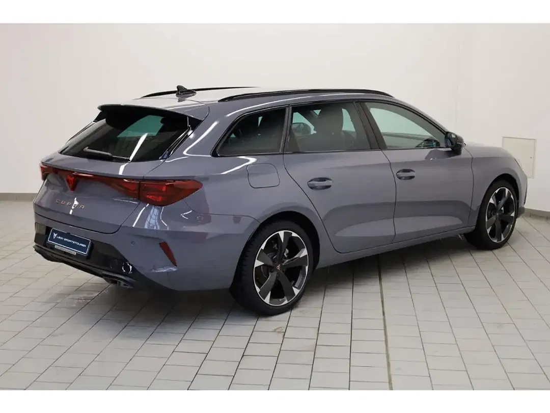 CUPRA Leon - Thumbnail 3