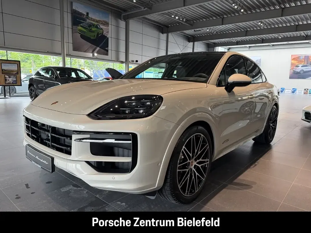Porsche Cayenne - Thumbnail 1
