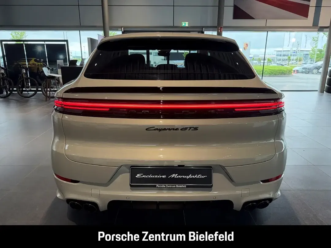 Porsche Cayenne - Thumbnail 5