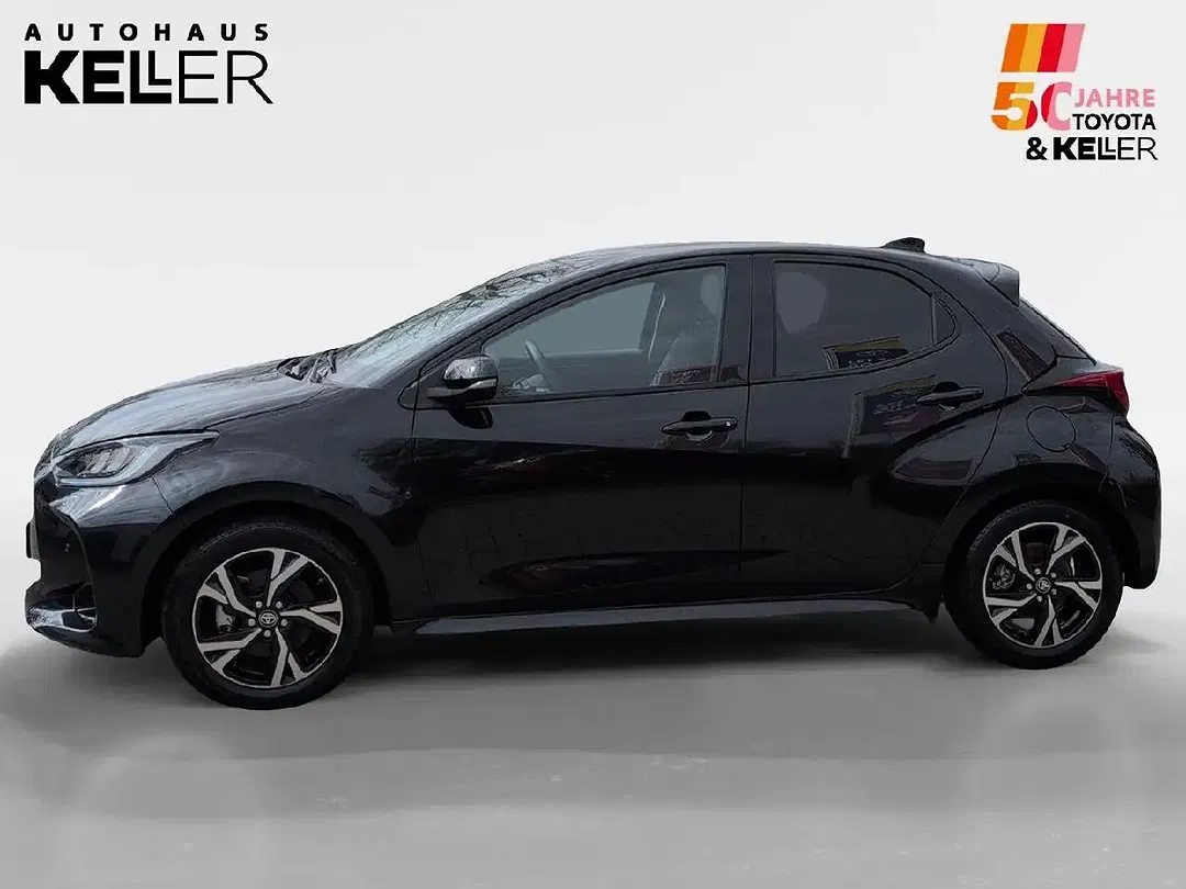 Toyota Yaris - Thumbnail 2