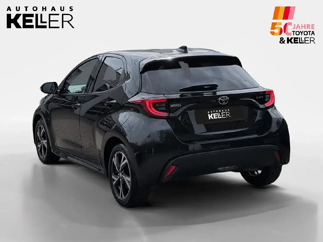Toyota Yaris - Thumbnail 3