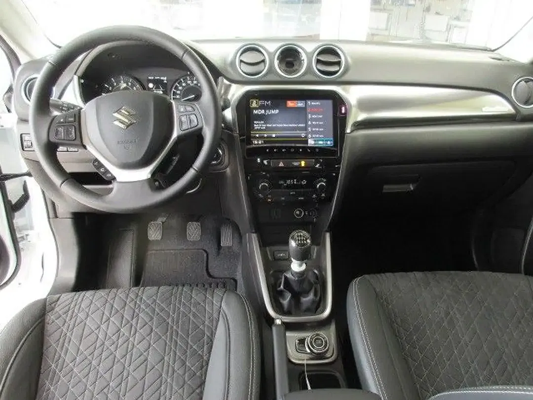 Suzuki Vitara - Thumbnail 7