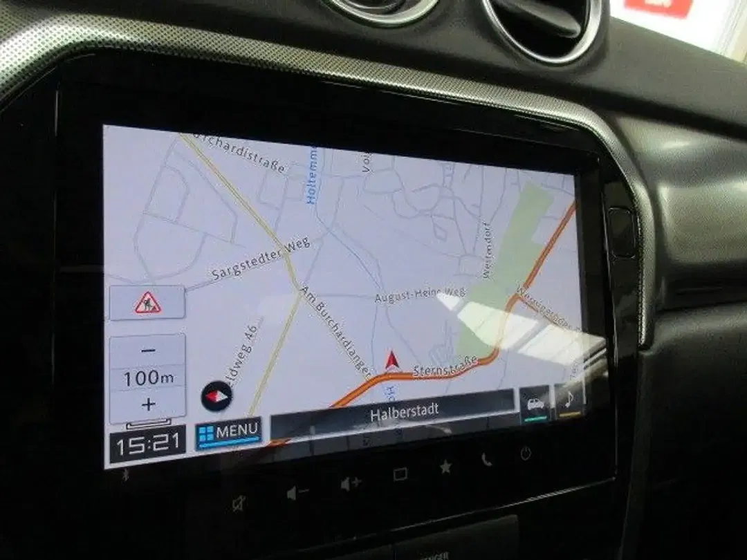 Suzuki Vitara - Thumbnail 9