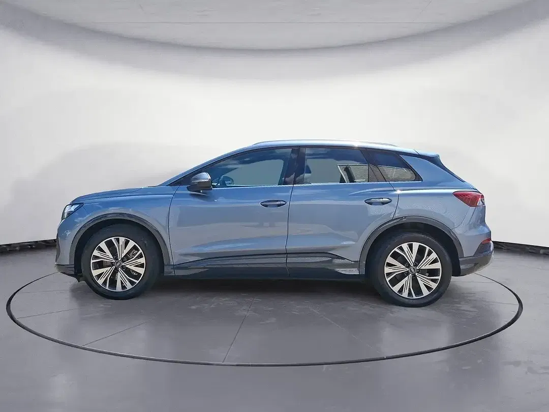 Audi Q4 e-tron - Thumbnail 3