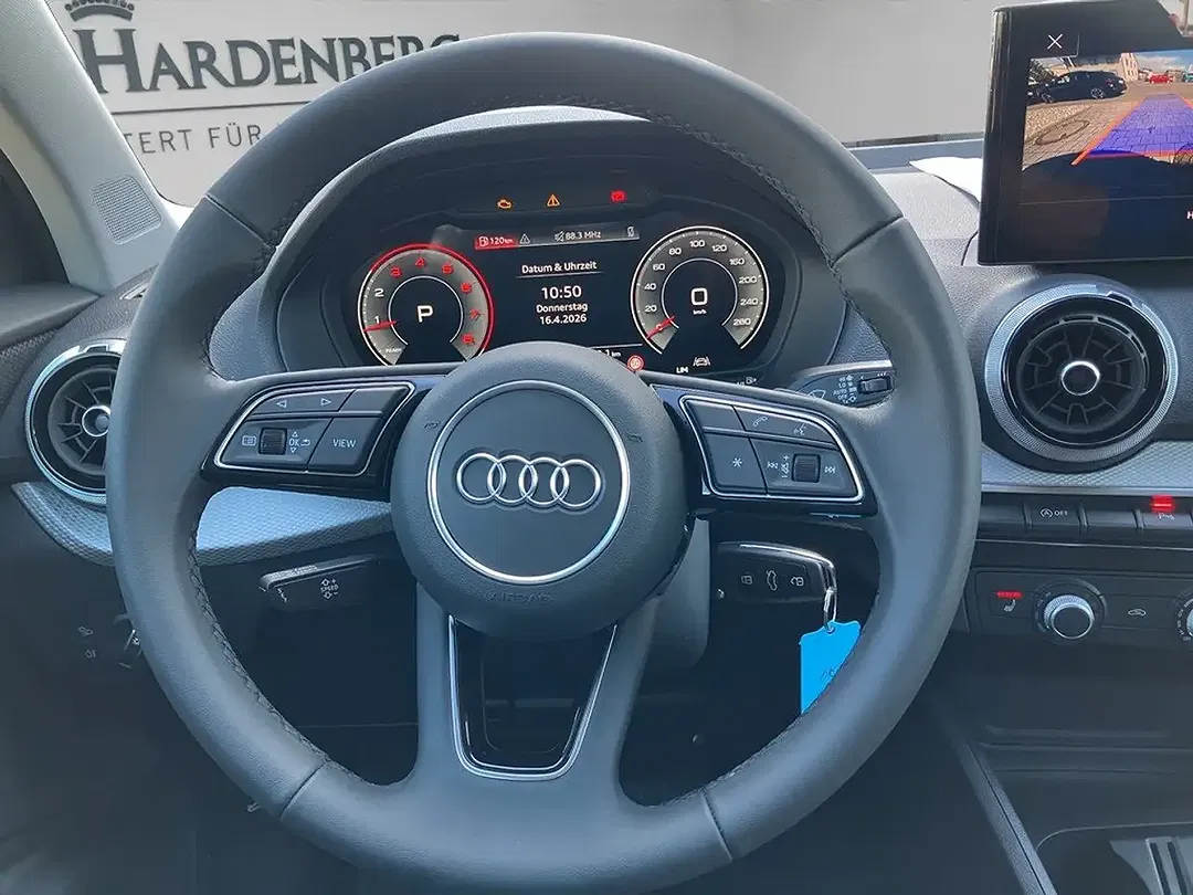 Audi Q2 - Thumbnail 12