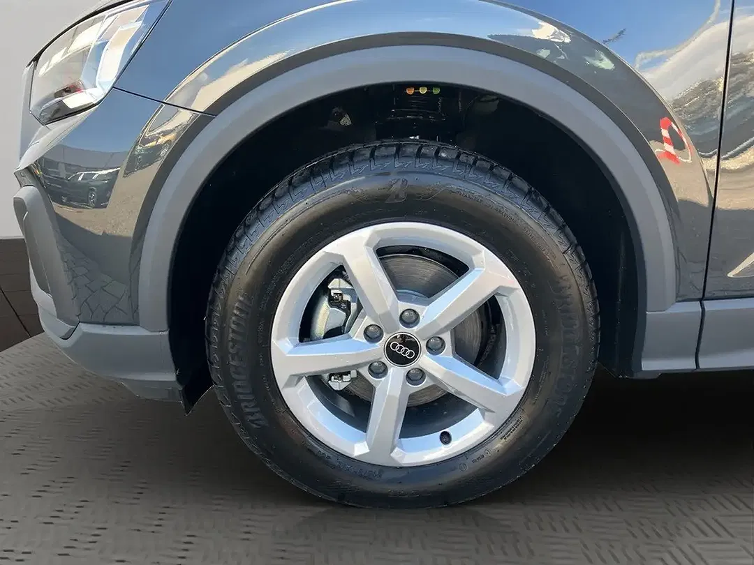 Audi Q2 - Thumbnail 3