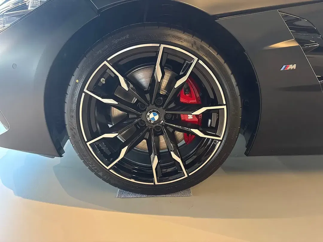 BMW Z4 - Thumbnail 13