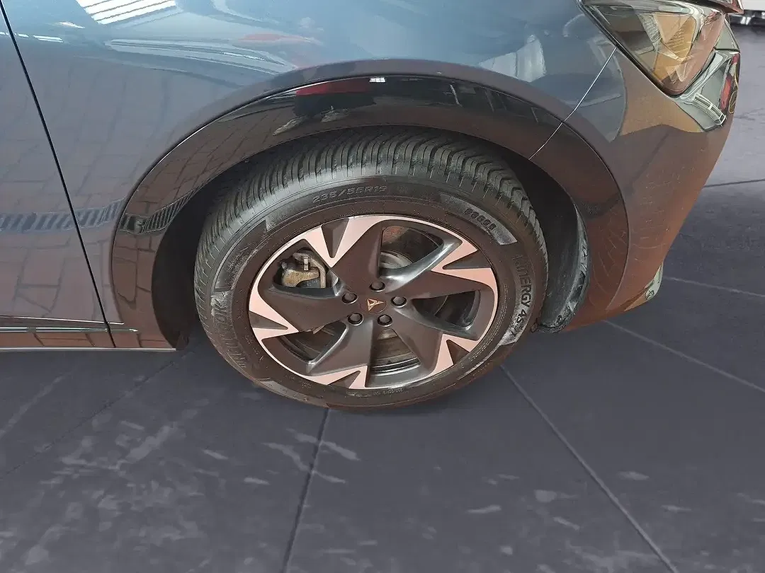 CUPRA Tavascan - Thumbnail 10