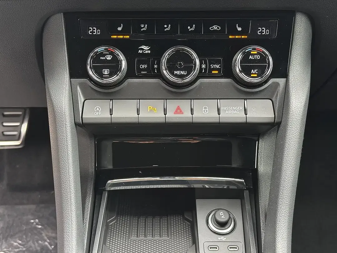 Skoda Karoq - Thumbnail 15