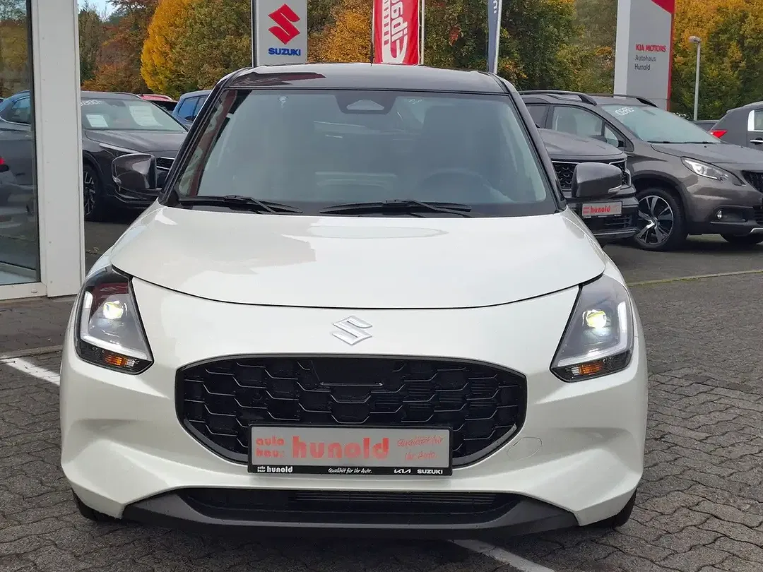 Suzuki Swift - Thumbnail 3
