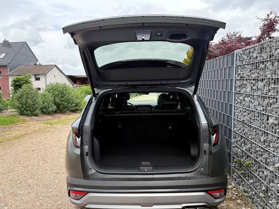 Hyundai TUCSON - Thumbnail 6