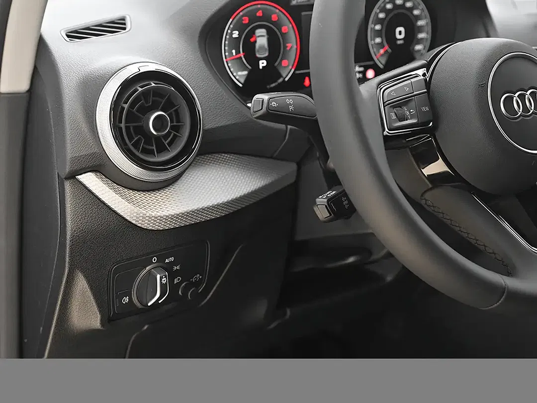 Audi Q2 - Thumbnail 11
