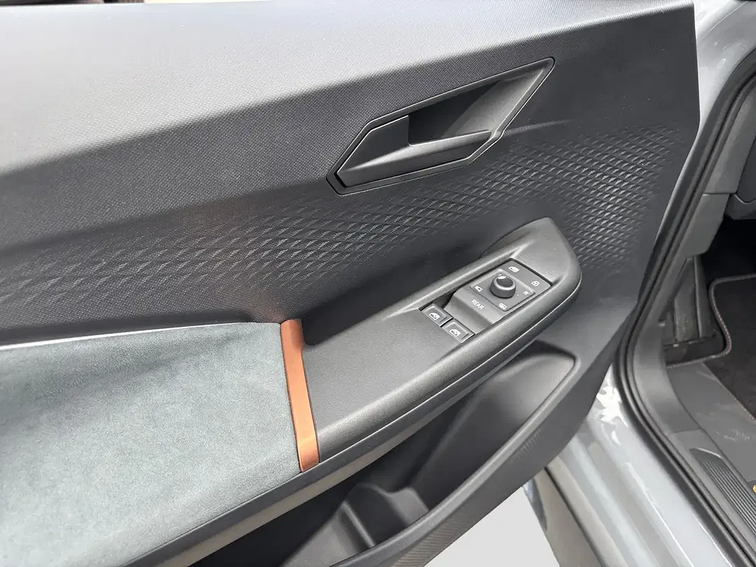 CUPRA Born - Thumbnail 13