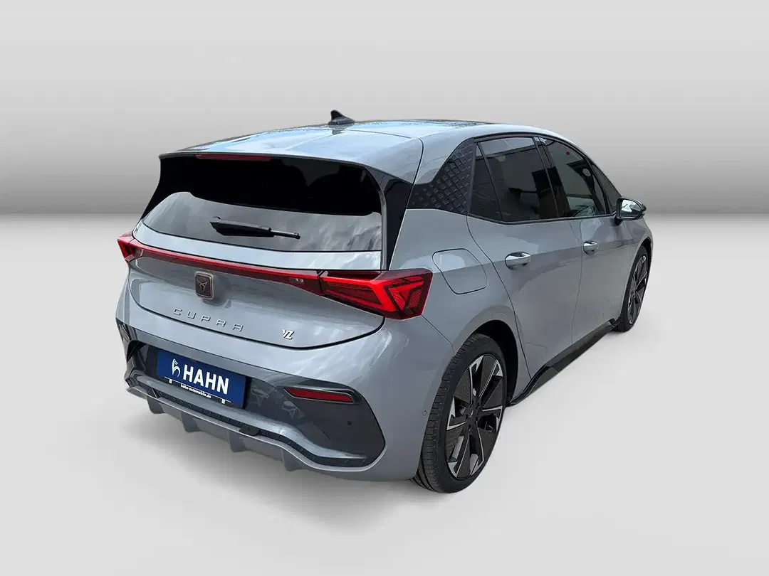 CUPRA Born - Thumbnail 3