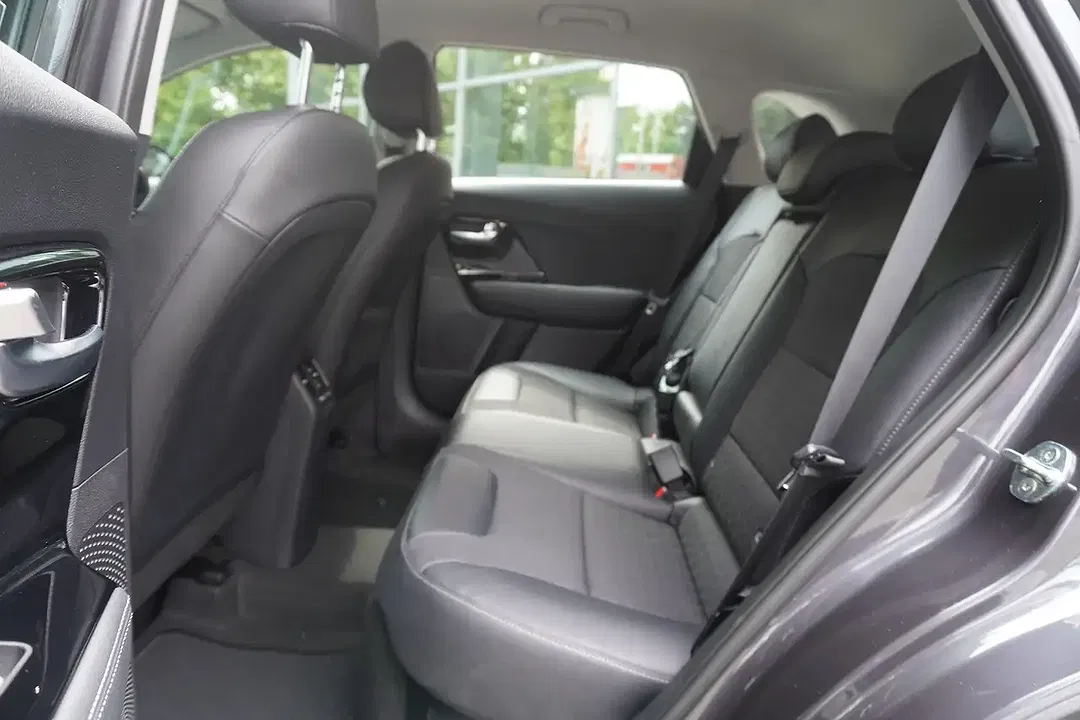 Kia Niro - Thumbnail 11