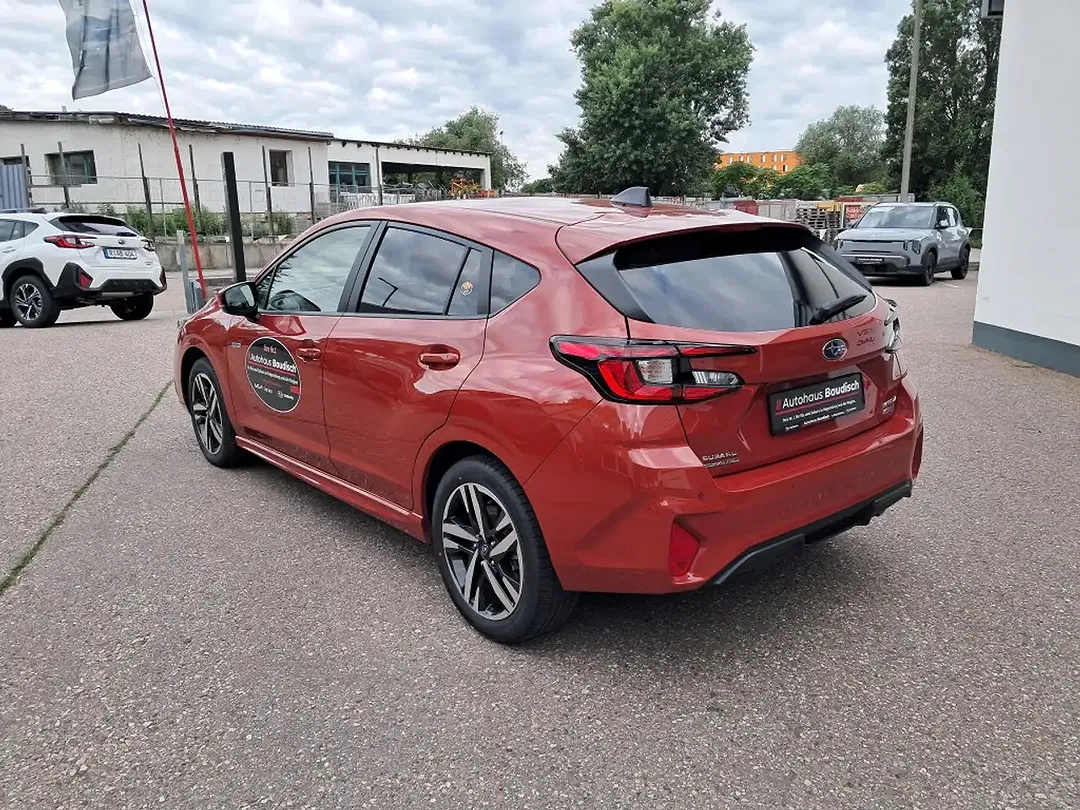 Subaru Impreza - Thumbnail 6