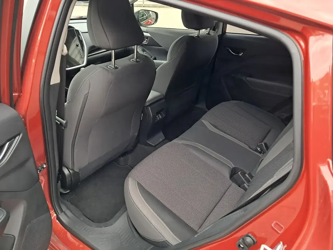 Subaru Impreza - Thumbnail 8