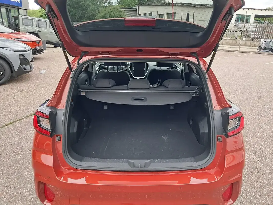 Subaru Impreza - Thumbnail 9
