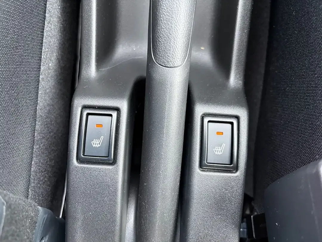 Suzuki Swift - Thumbnail 12