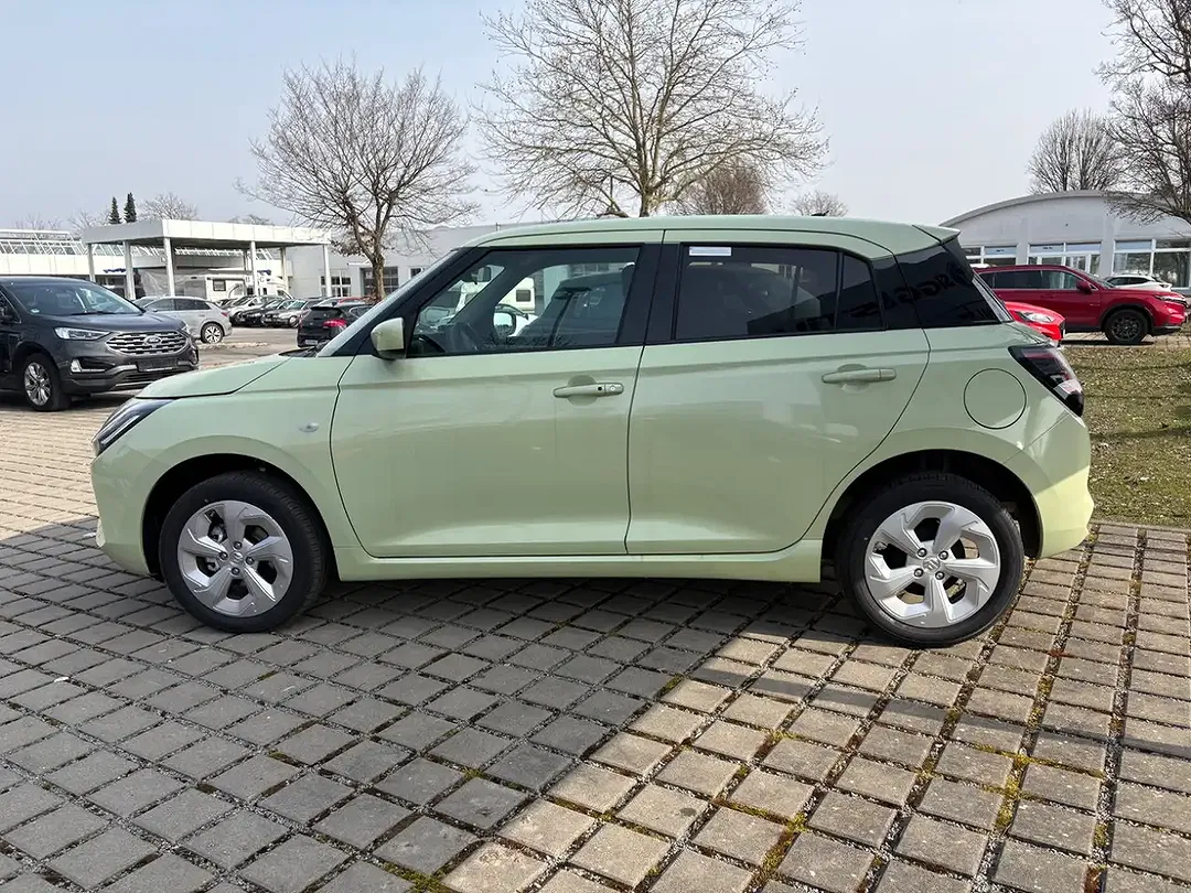 Suzuki Swift - Thumbnail 22