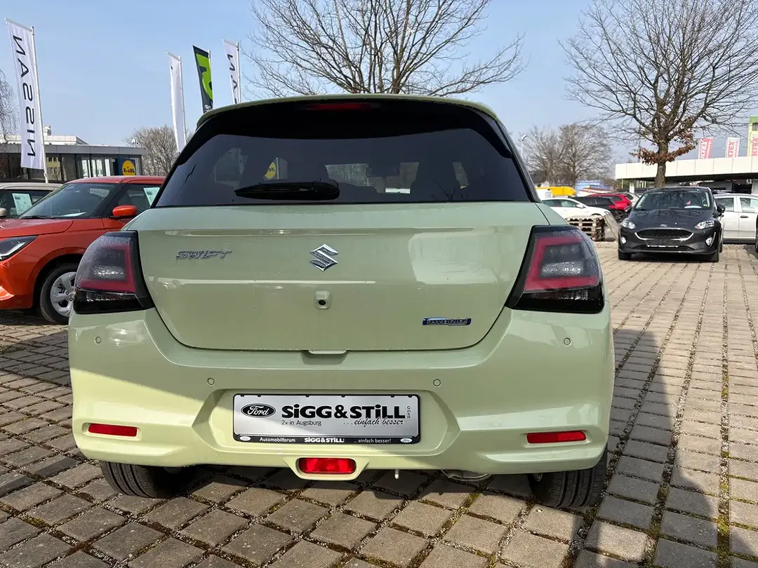 Suzuki Swift - Thumbnail 23