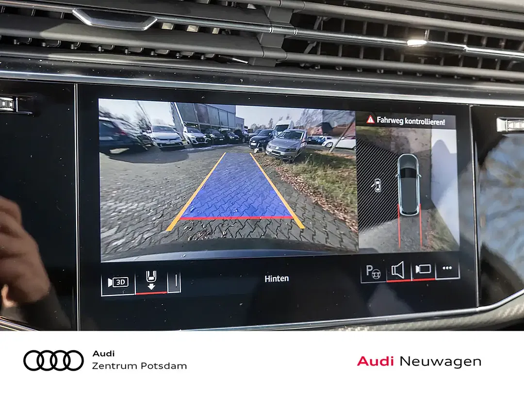 Audi Q7 - Thumbnail 12