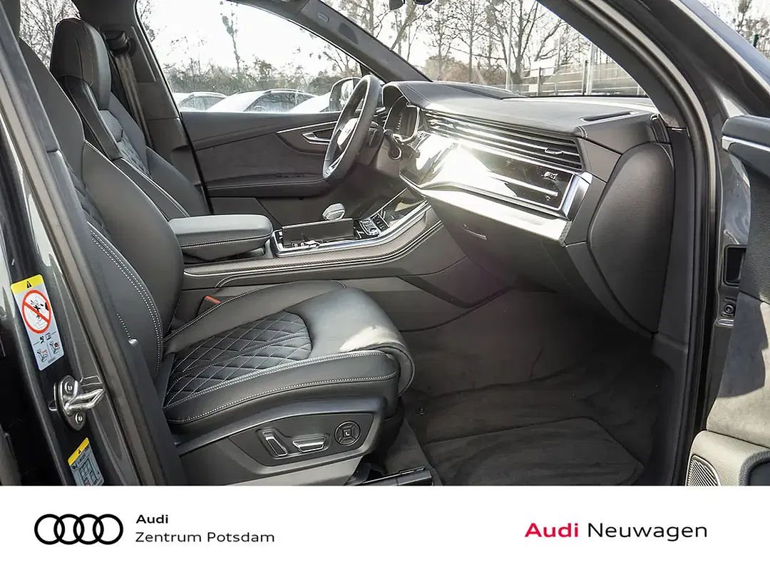 Audi Q7 - Thumbnail 2