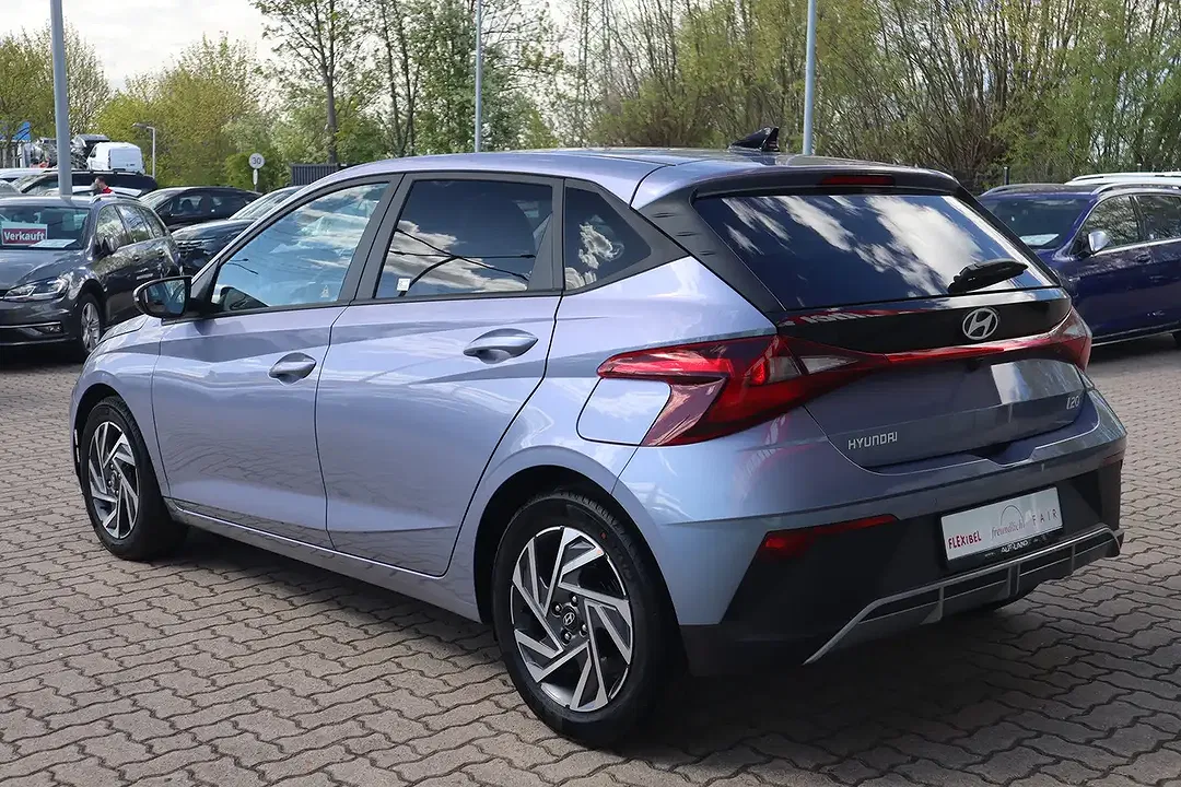 Hyundai i20 - Thumbnail 2