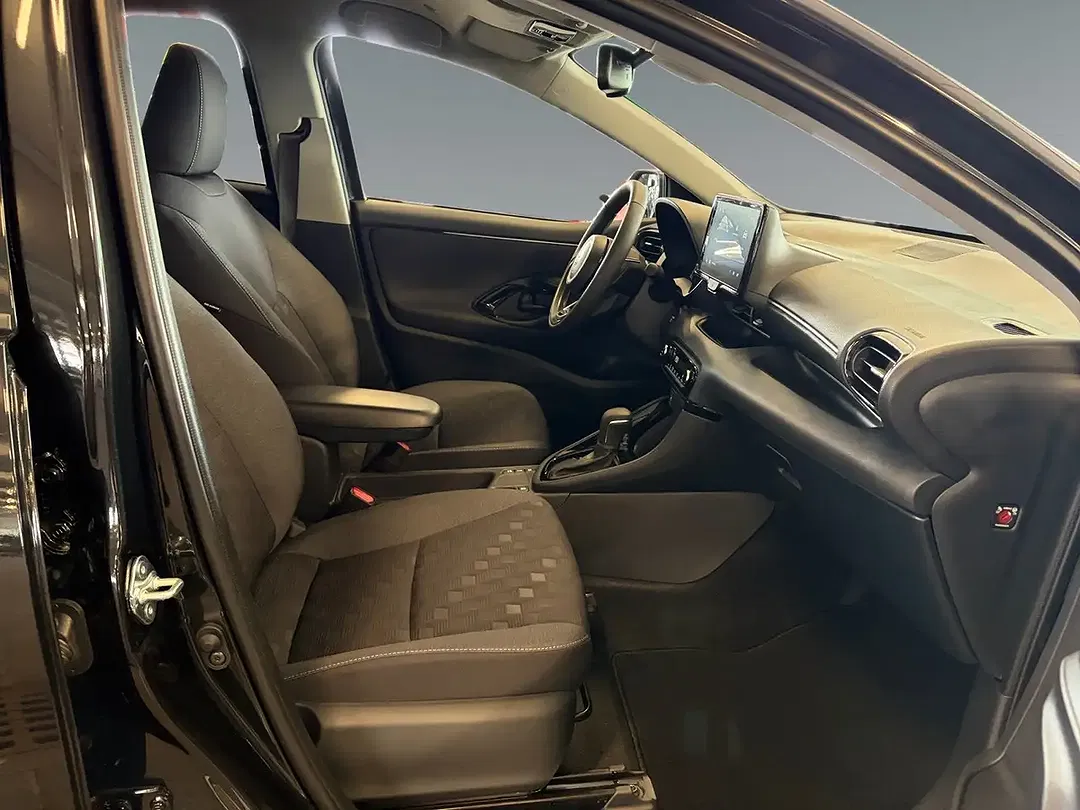 Toyota Yaris - Thumbnail 14