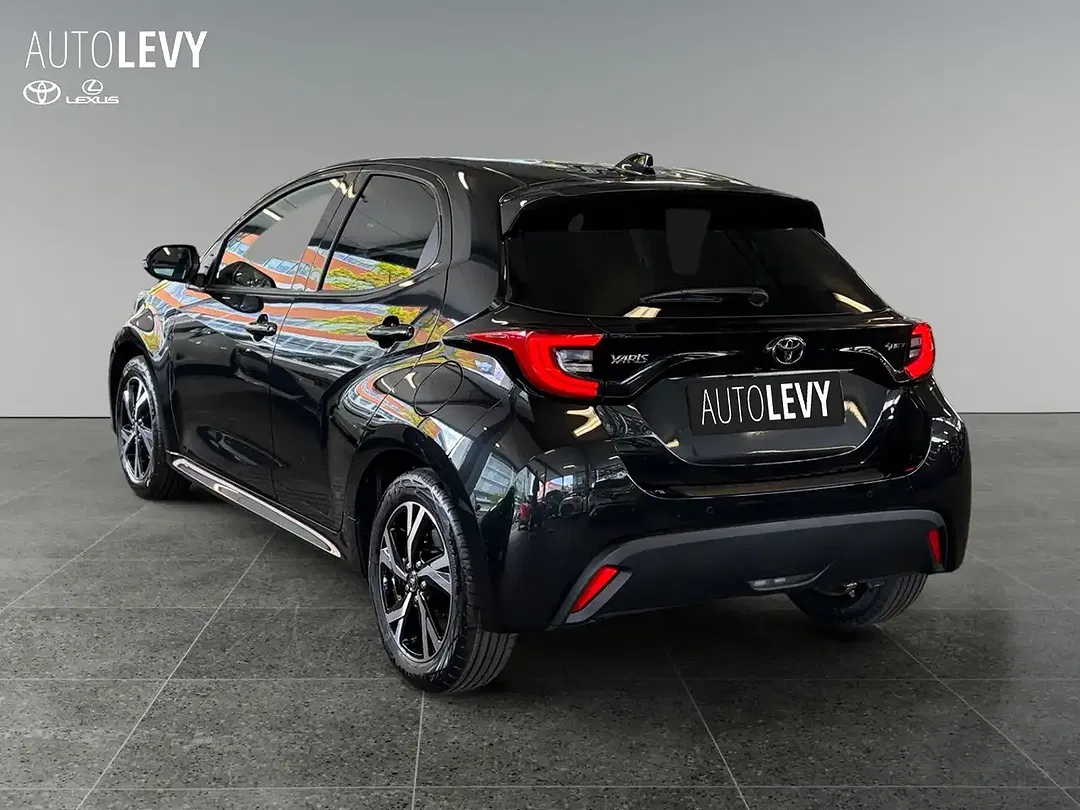 Toyota Yaris - Thumbnail 2